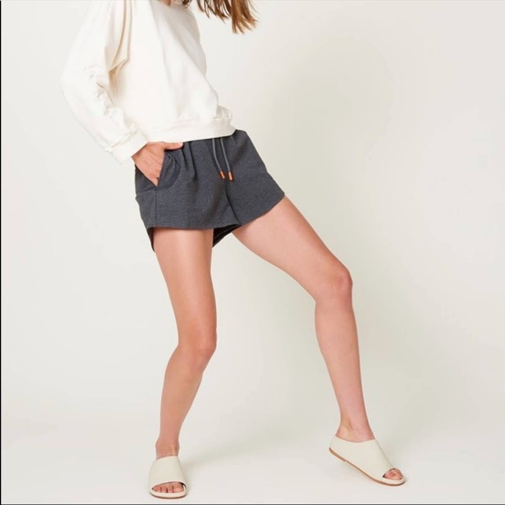 Richer Poorer grey shorts with pockets
